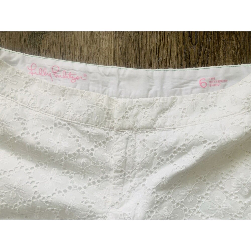 Lilly Pulitzer Buttercup Short Womens 6 White Eyelet Scallop Hem Preppy Resort - Picture 3 of 7